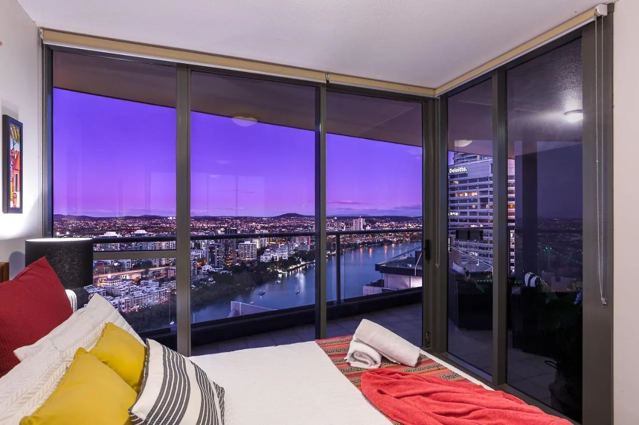 Kontakte von African Escape On Level 38 - Balcony With Views